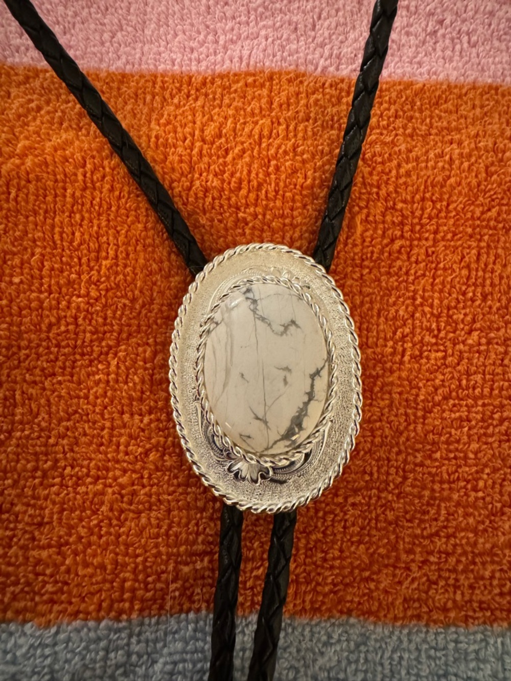 Montana Silversmiths Bolo Tie White Buffalo Turquoise - Picture 2 of 5